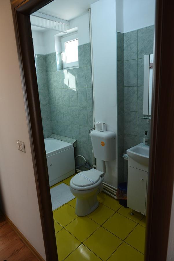 Hostel Ruxandra Focşani Exterior foto